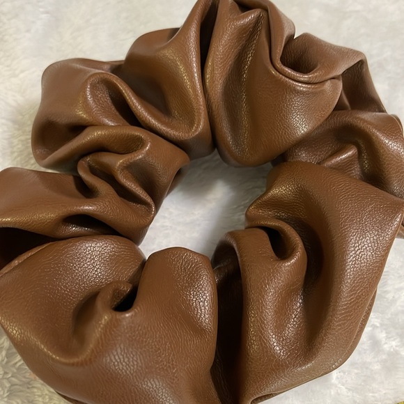 Prada Scrunchie - Picture 6 of 9